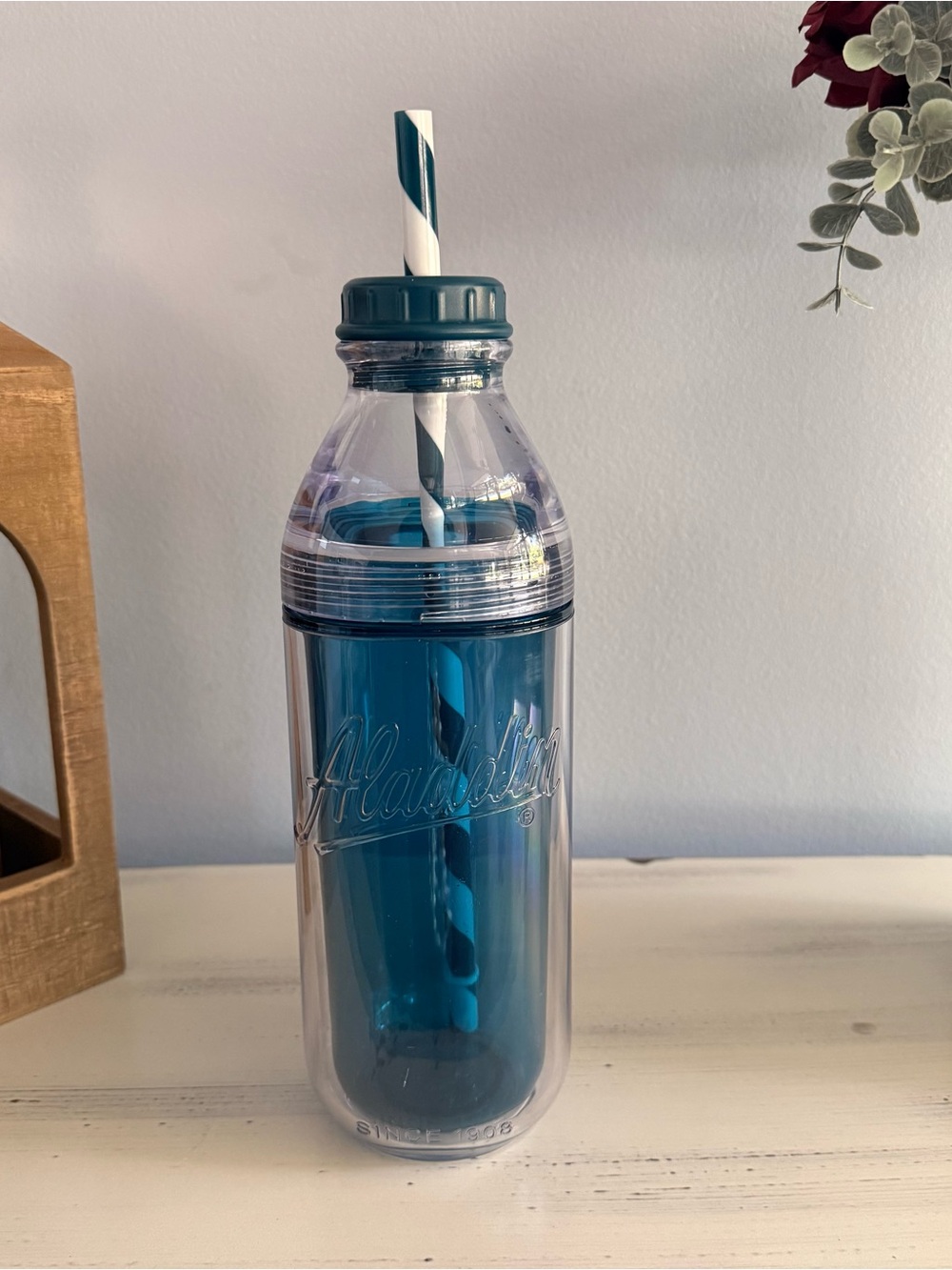 Aladdin 2-Way Lid water bottle. Blue and Clear Double-Wall